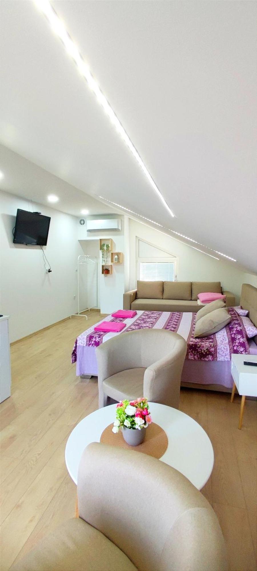 Maslina Rooms สเมเดเรโว ภายนอก รูปภาพ